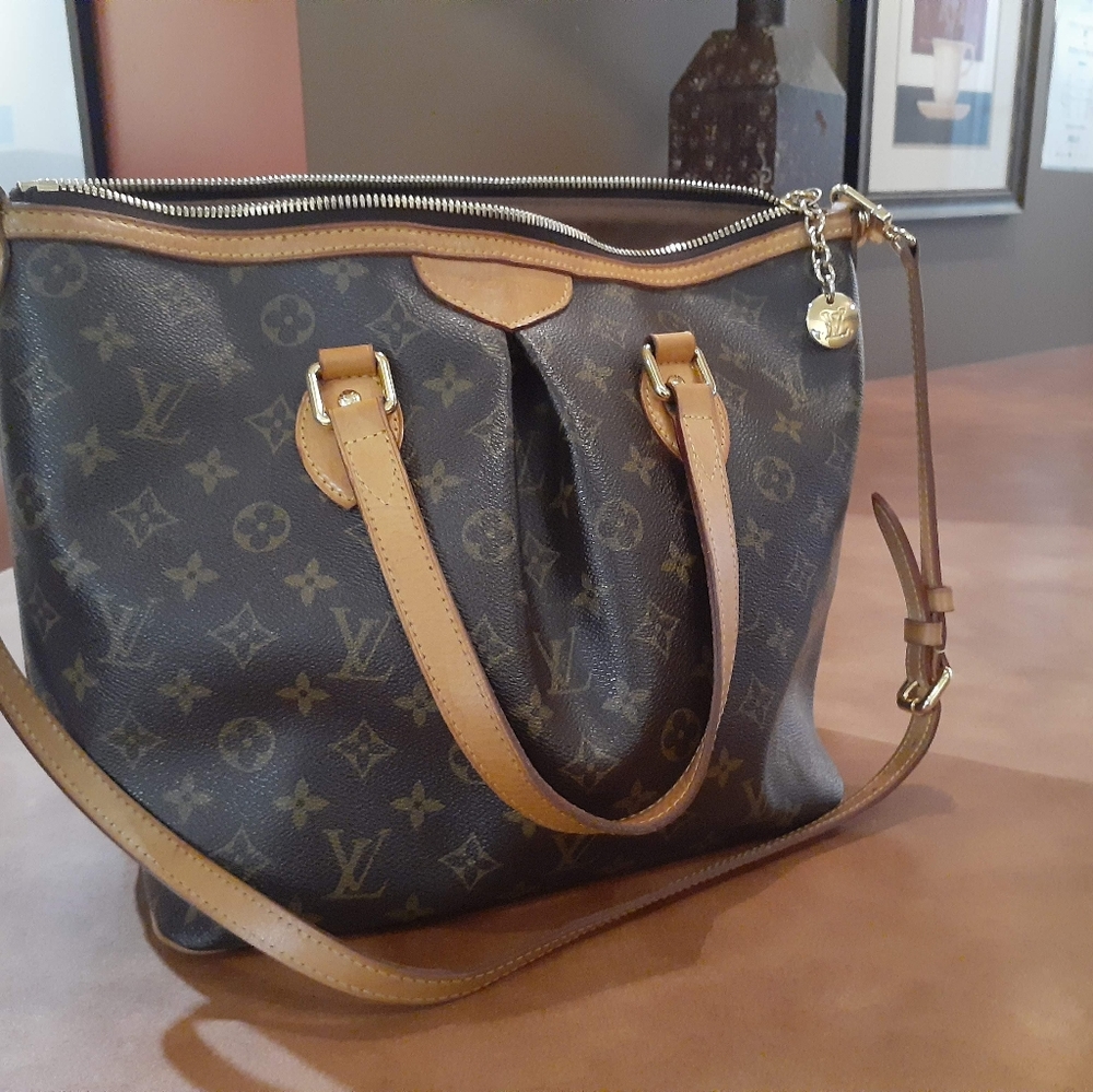 💯% LOUIS VUITTON PALERMO PM